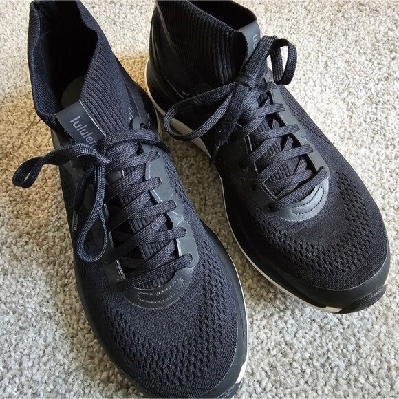 Lululemon Chargefeel Mid Workout Shoe - Picture 2 of 9